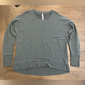 Athleta Women's green gray Long Sleeve Top size large super soft